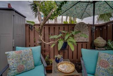 Apartment Page Park