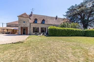 House  Saint-Martin-de-Commune