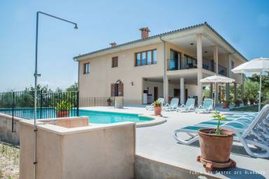 Villa  Caimari