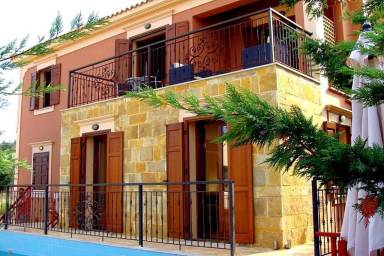 Villa  Evreti