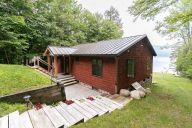 House  Old Forge