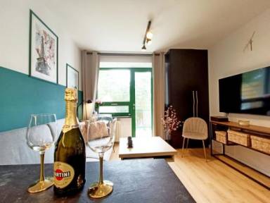 Apartament z hotelowymi udogodnieniami Zegrze