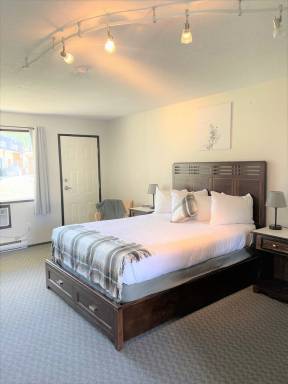 Motel  Christina Lake