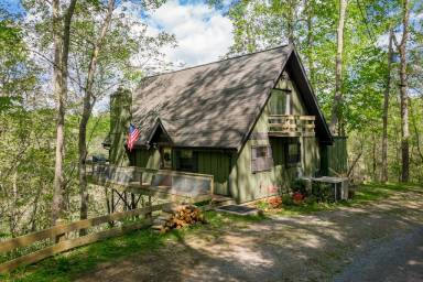 Chalet  Smithville