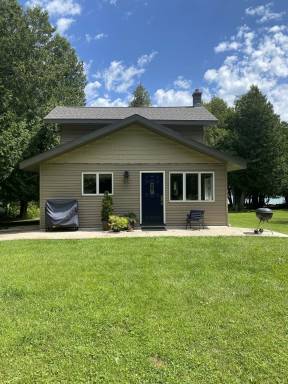 Cabin Sturgeon Bay