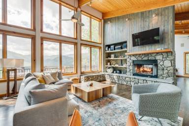 House Watauga Lake