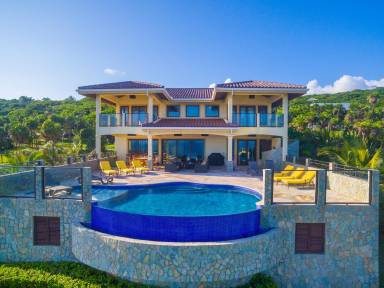 House Lighthouse Estates