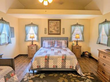 Cabin Davis