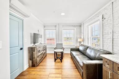 Apartment Conway