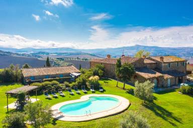 Villa  Sarteano