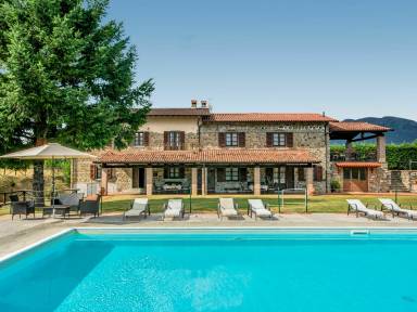 Villa Vagli sotto
