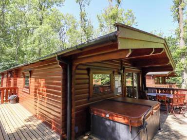 Lodge  Little Cawthorpe