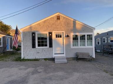 Cottage Ocean Bluff-Brant Rock