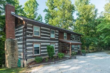 Cabin Columbus
