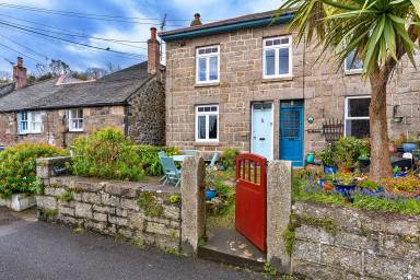 Cottage Mousehole