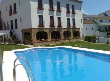 Aparthotel Valdelarco