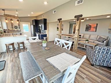 House Grand Isle