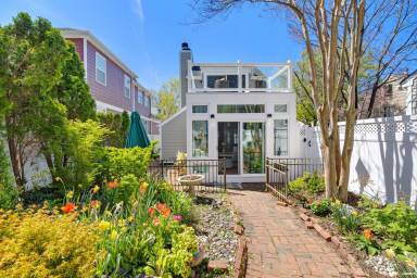 House Edgewater