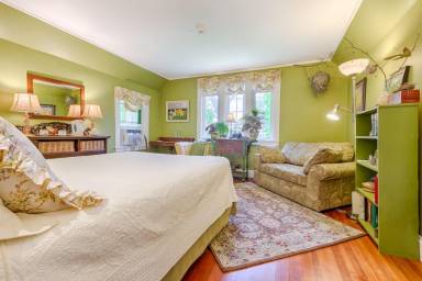 Bed and breakfast  Leominster