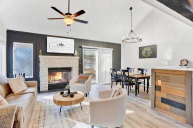 House  Pocono Mountain Lake Estates