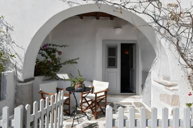 House  Paros