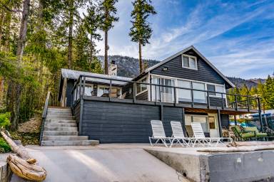 House Chelan