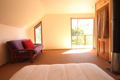Lodge  Cygnet