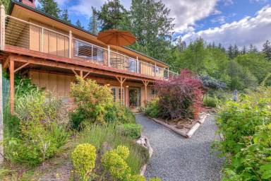 House  Orcas Island