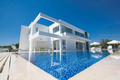 House Protaras