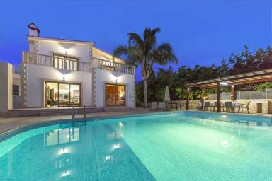 Villa  Argaka