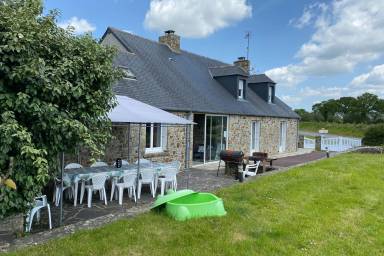 House Sortosville-en-Beaumont