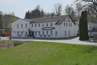 Accommodation Treuen