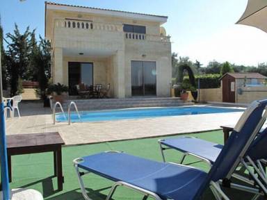 Villa Latsi