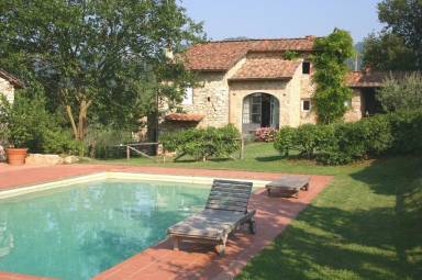 Farmhouse  Monsagrati