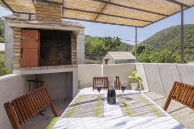 House  Općina Komiža