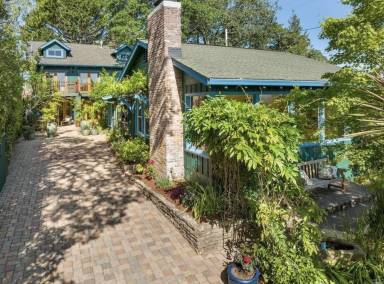 House Sebastopol