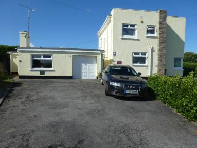 House Sennen Cove
