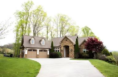 House Linville Falls