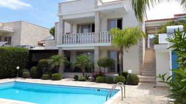House Coral Bay