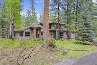 House Black Butte Ranch