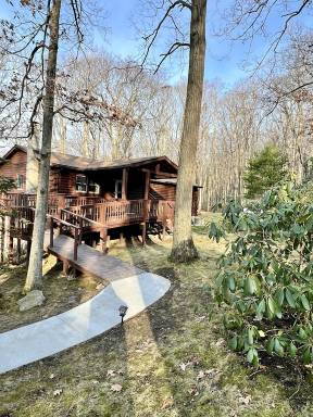 Cabin McHenry