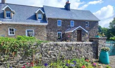 Farmhouse Chalkhill