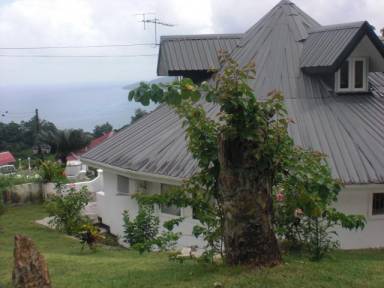 House Bel Ombre