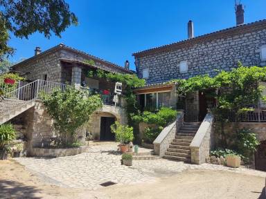 House  Grospierres