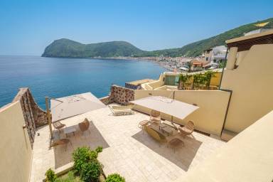 Villa  Acquacalda