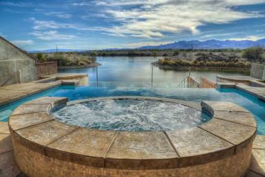 House  Bullhead City