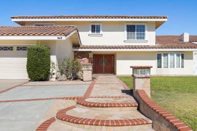 House La Habra