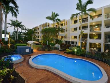 Apartment Clifton Beach
