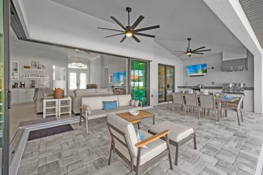 Villa Saint James City