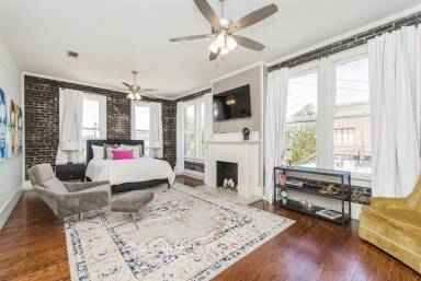 Condo Hammond